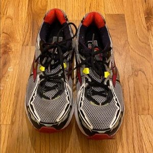 Brooks Ravenna sneakers